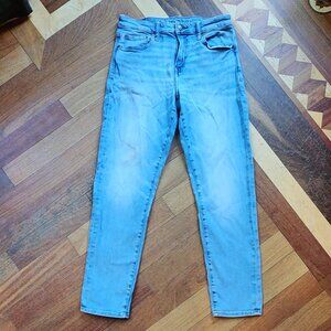 American Eagle Outfitters Light Wash "Athletic" Straight Leg Jeans Size 30x30